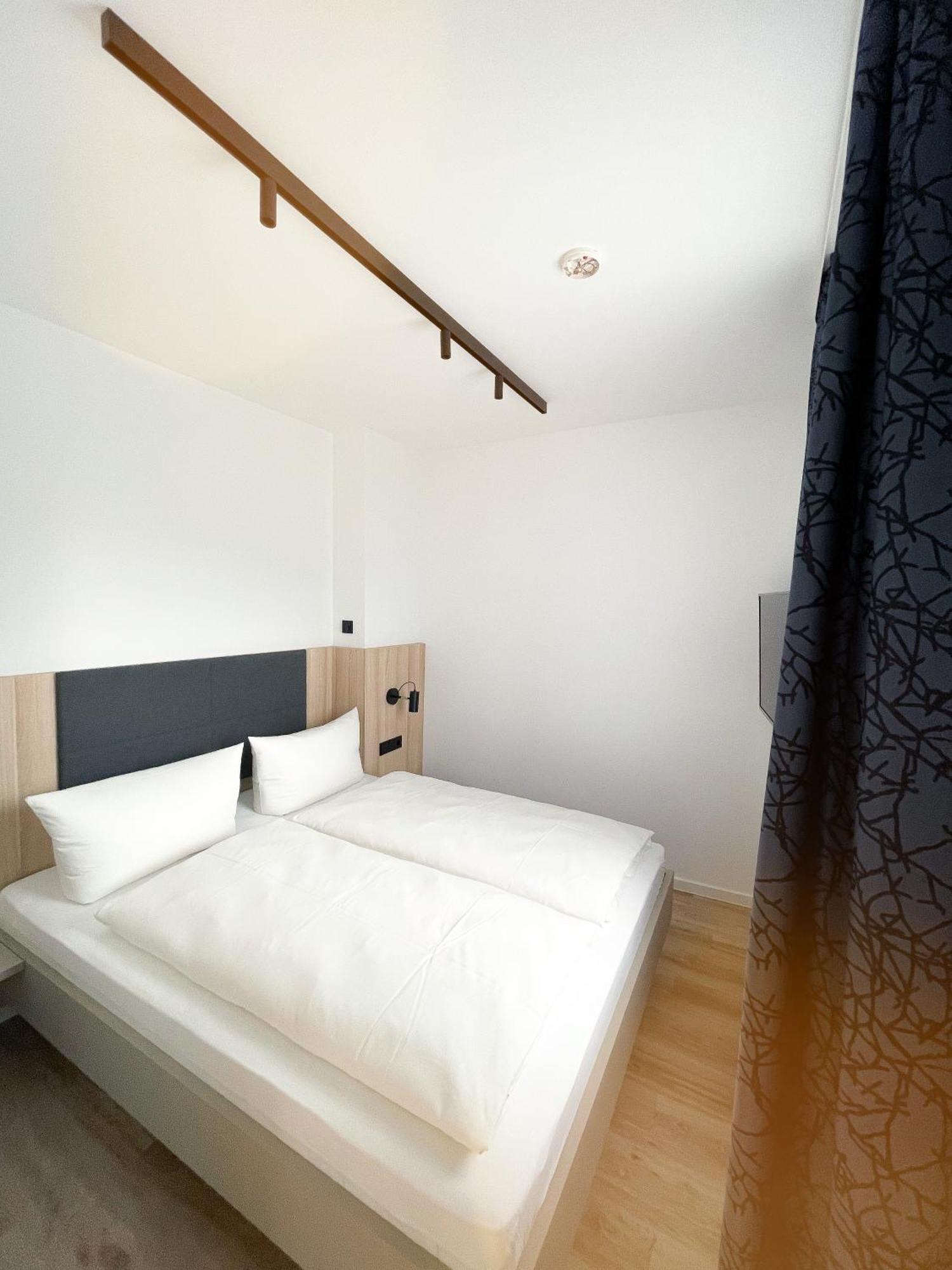 One-Bedroom Apartment Garden View