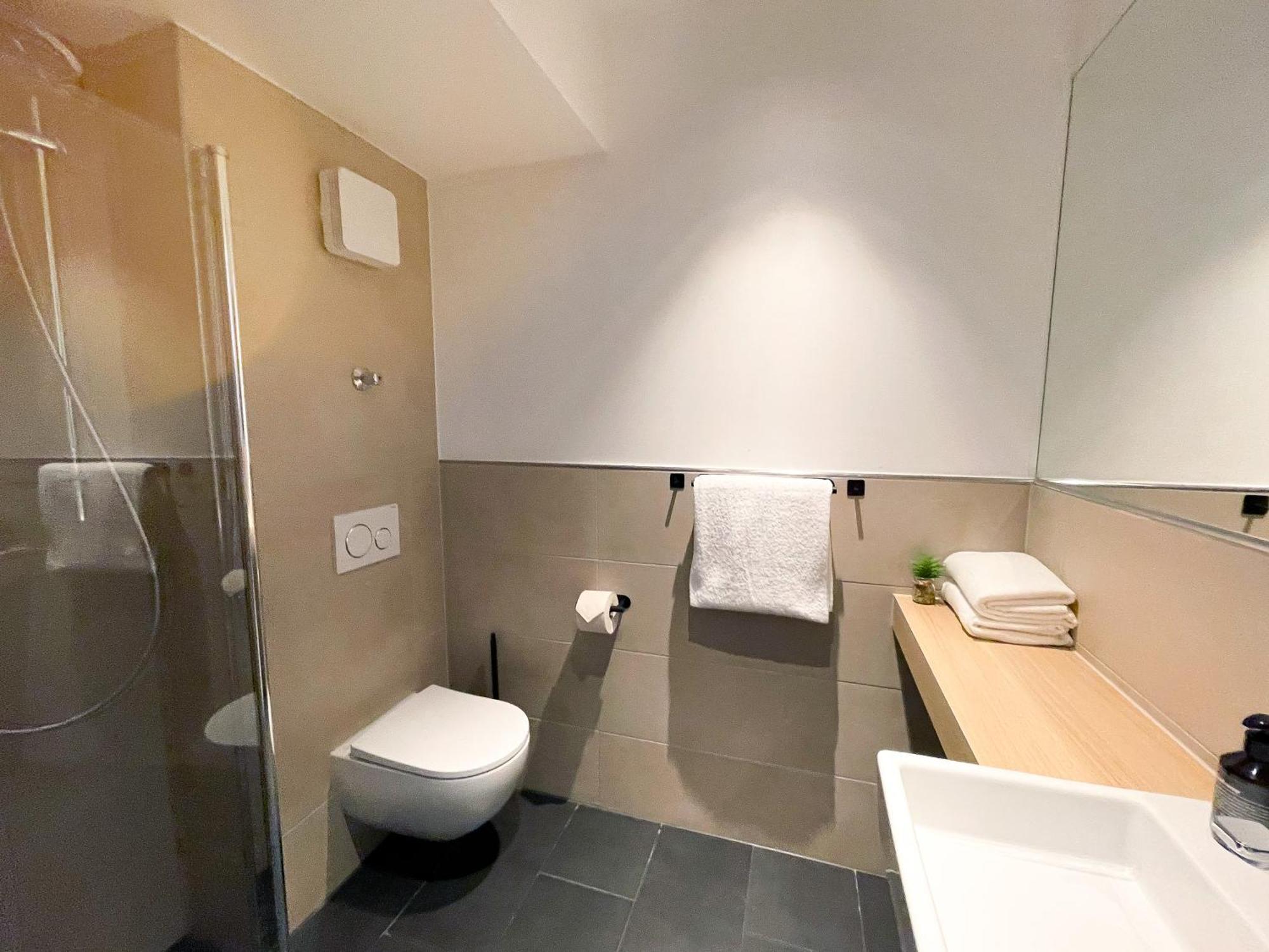 Comfort Plus Double Room Private Bathroom